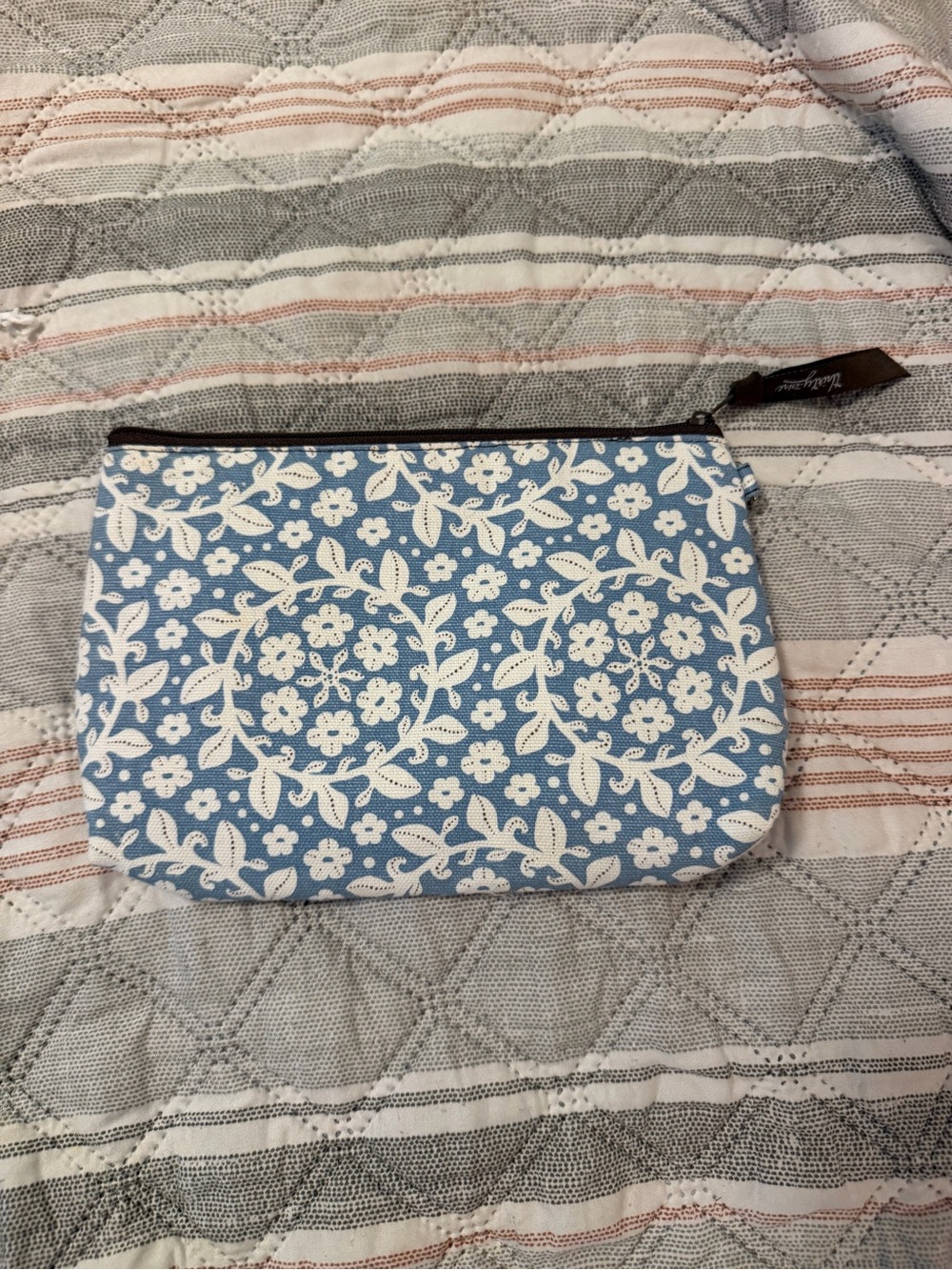 thirty-one Blue and White Floral Zip Pouch